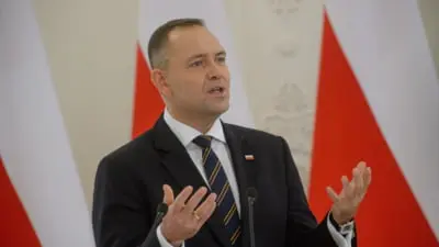 Președintele Poloniei se întoarce urgent din Africa după suspendarea șefului Tribunalului Constituțional