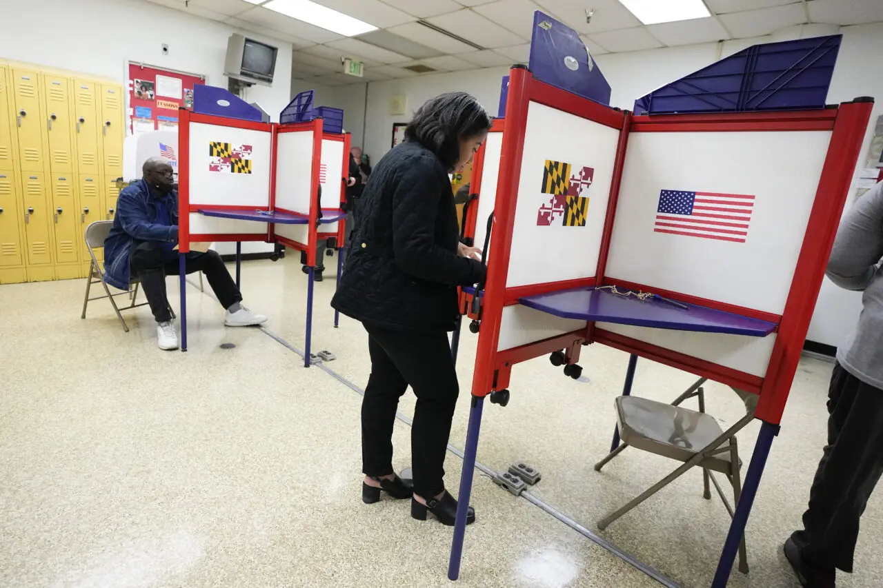Record la votul anticipat în alegerile din SUA: aproape 48 de milioane de voturi