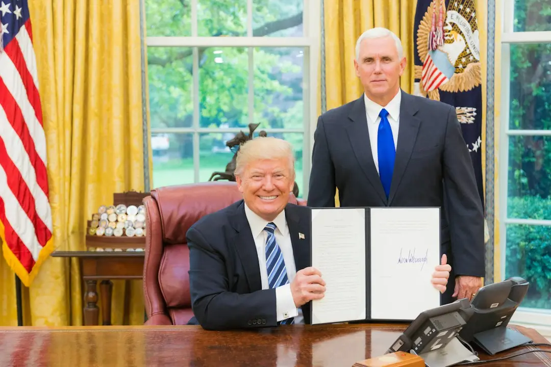 Trump a numit „oameni proști” pe cei care au cerut sancțiuni împotriva Rusiei